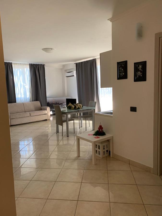 Raggio Di Sole Aparthotel San Cesareo Eksteriør bilde
