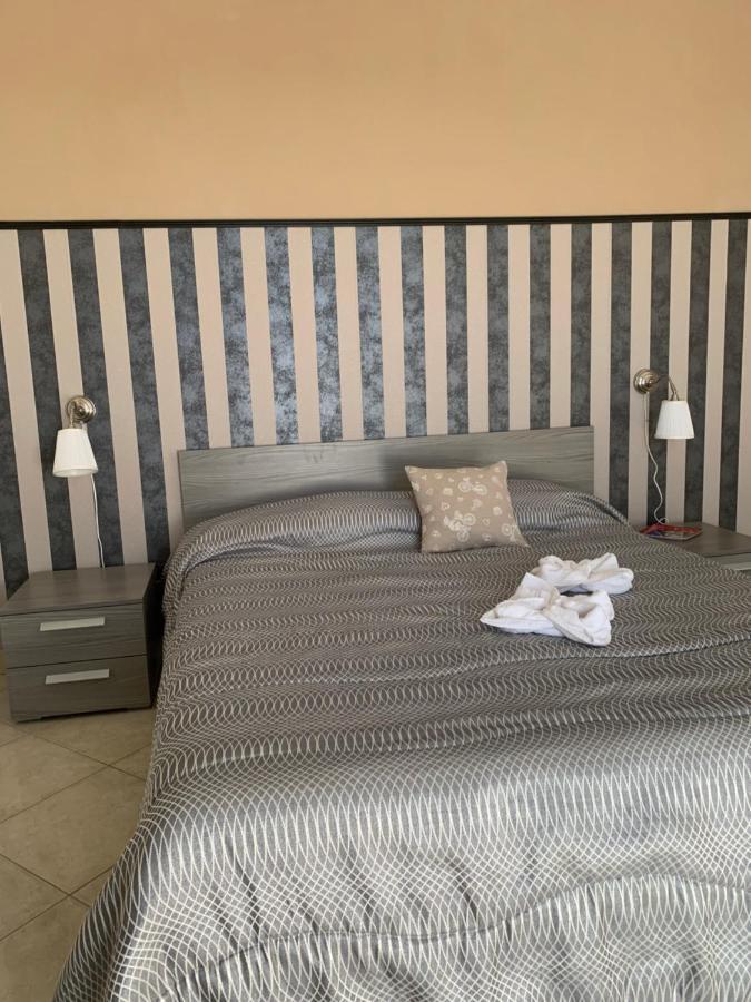 Raggio Di Sole Aparthotel San Cesareo Eksteriør bilde