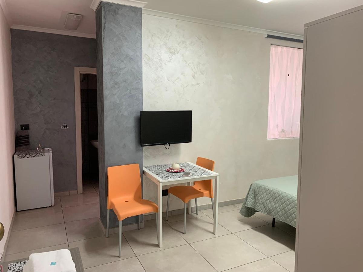 Raggio Di Sole Aparthotel San Cesareo Eksteriør bilde