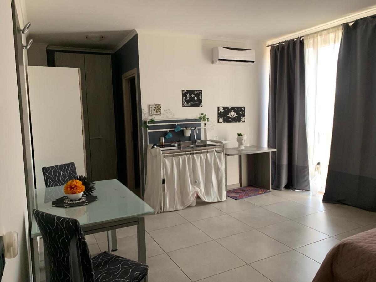 Raggio Di Sole Aparthotel San Cesareo Eksteriør bilde